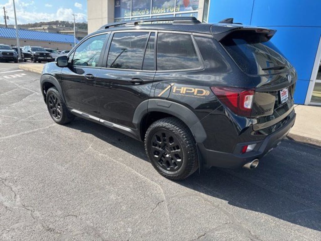 Used 2023 Honda Passport TrailSport SUV