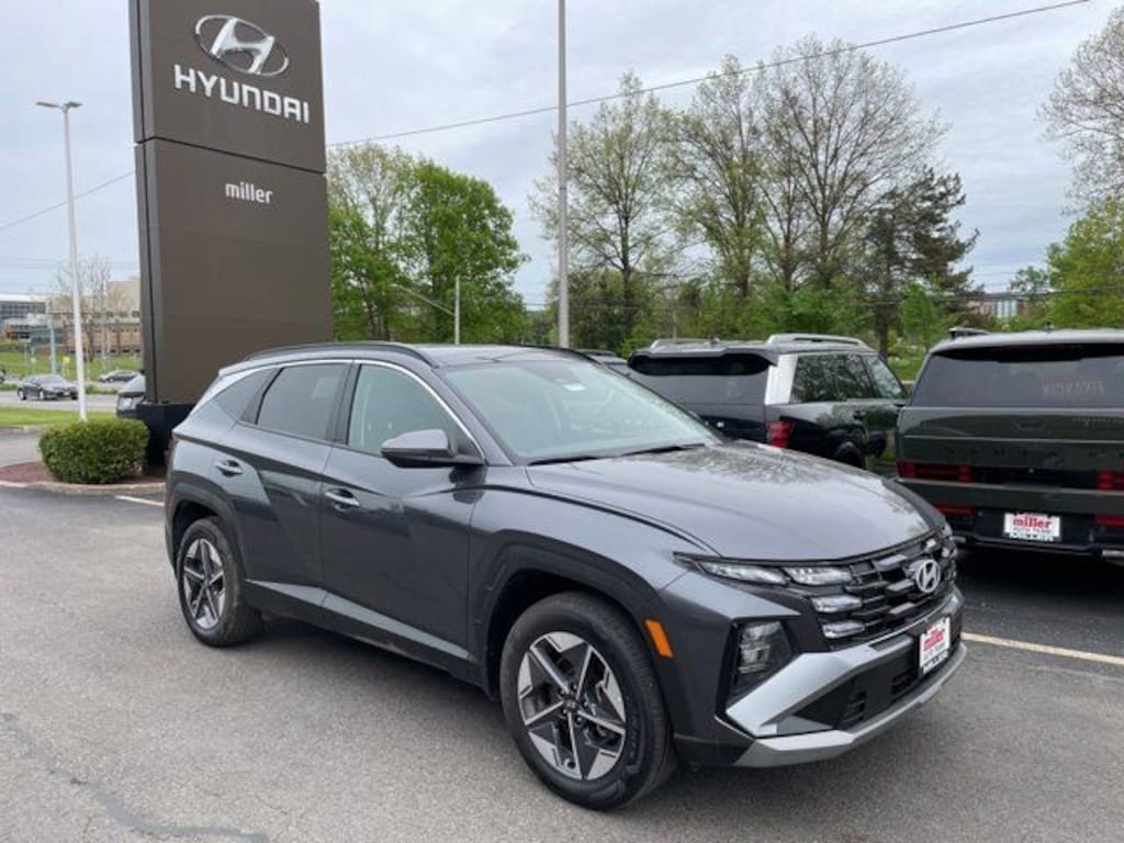 Used 2025 Hyundai Tucson Hybrid SEL Convenience SUV