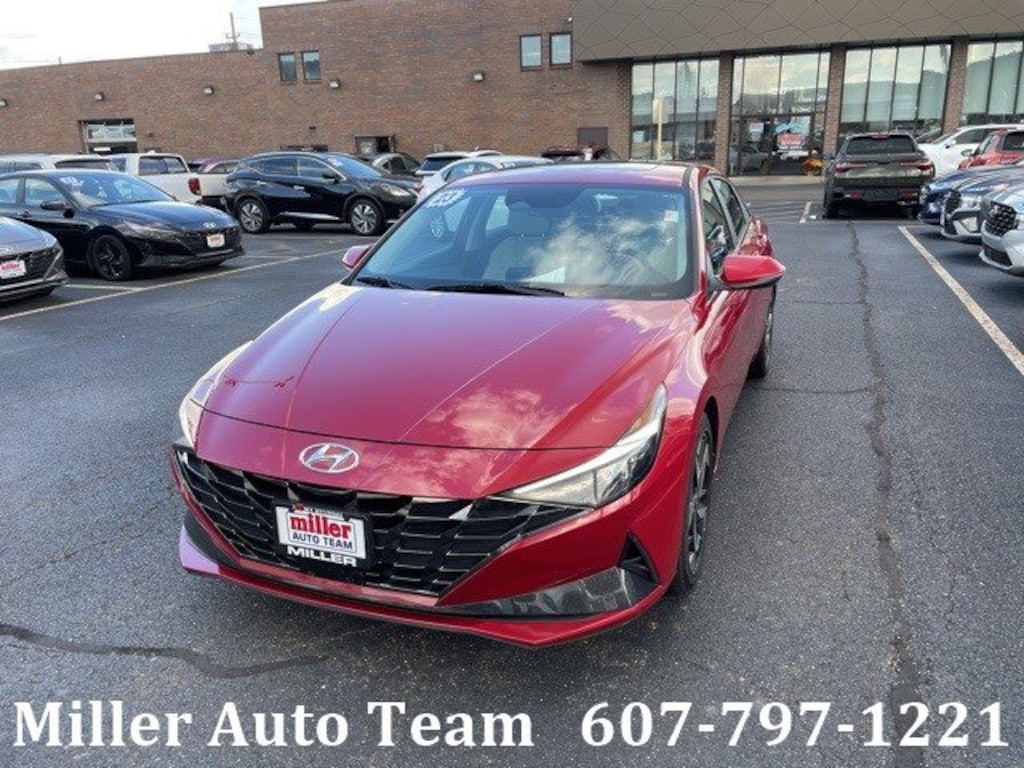 Used 2023 Hyundai Elantra Limited Sedan