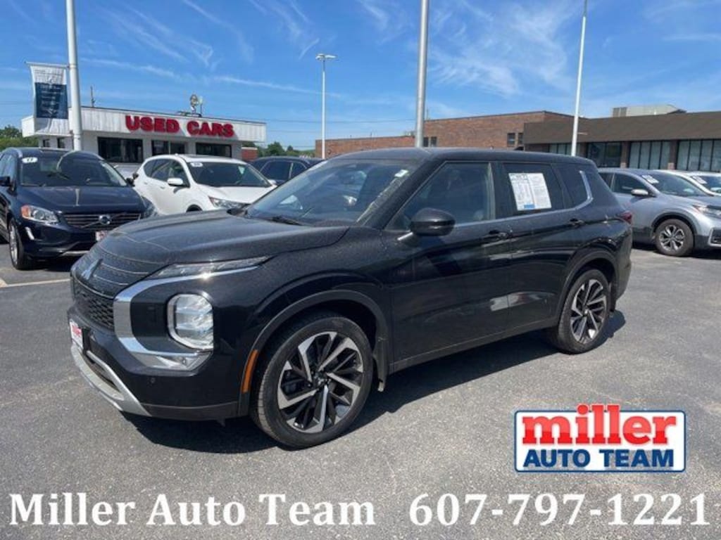 Used 2022 Mitsubishi Outlander CUV