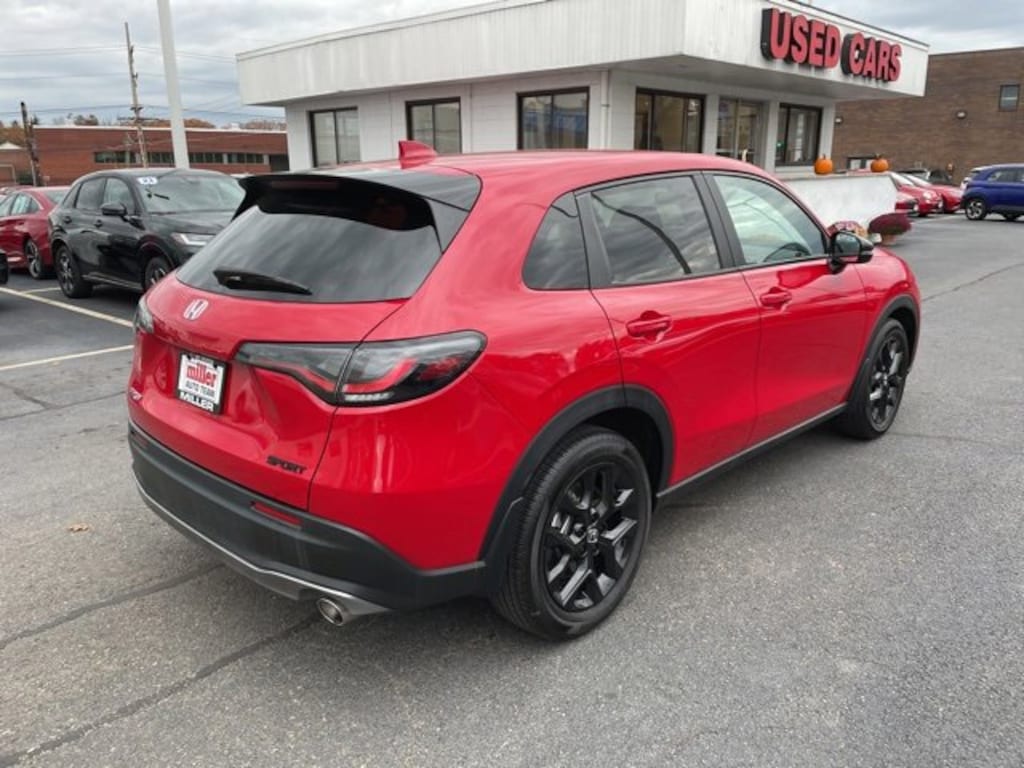 Used 2024 Honda HR-V Sport w/BSI SUV