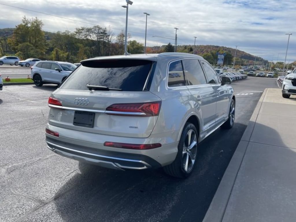 Used 2021 Audi Q7 55 Premium SUV