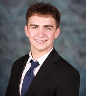 Staff member Gabe Simmons from 8bff7da4d49a