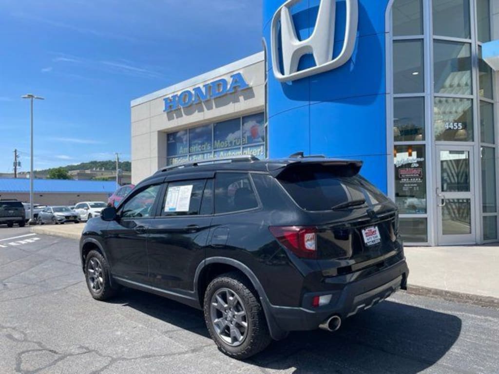 Used 2024 Honda Passport TrailSport SUV