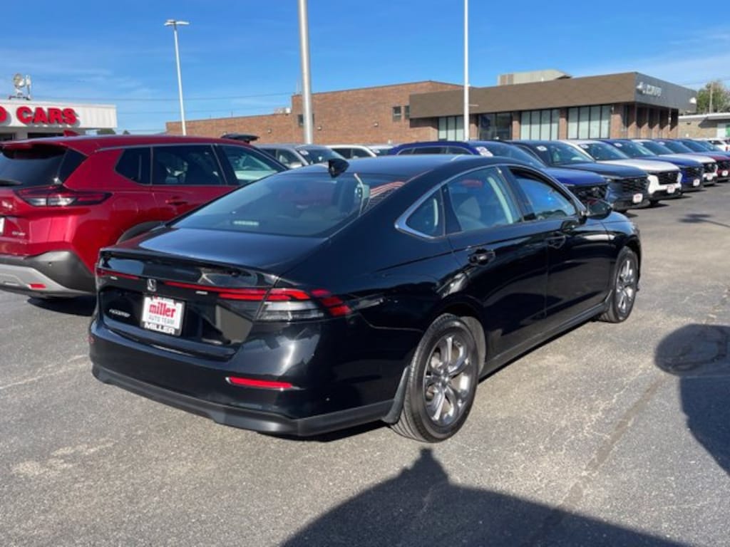 Used 2023 Honda Accord EX Sedan