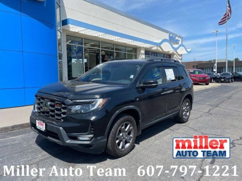 Used 2024 Honda Passport TrailSport SUV