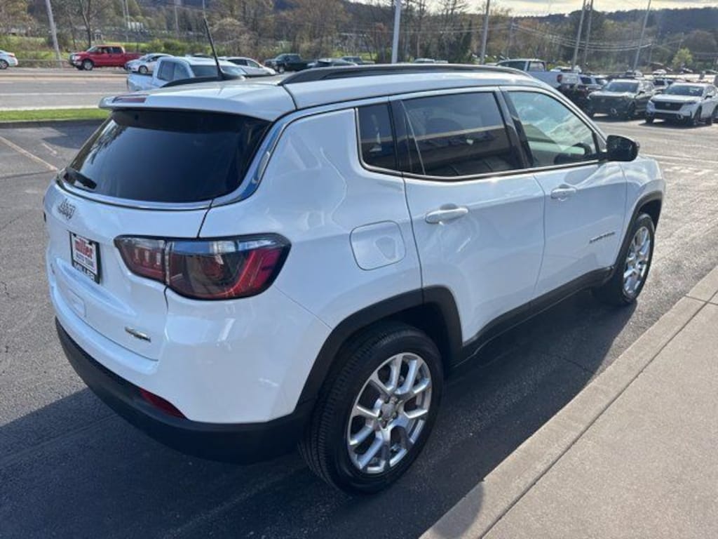 Used 2023 Jeep Compass Latitude Lux SUV