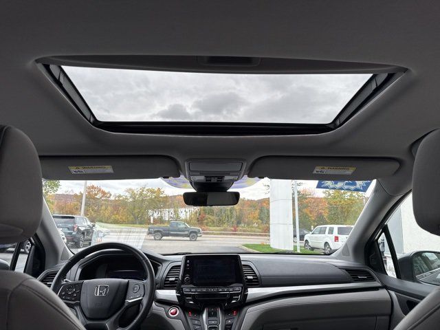 2024 Honda Odyssey EX-L - Photo 15