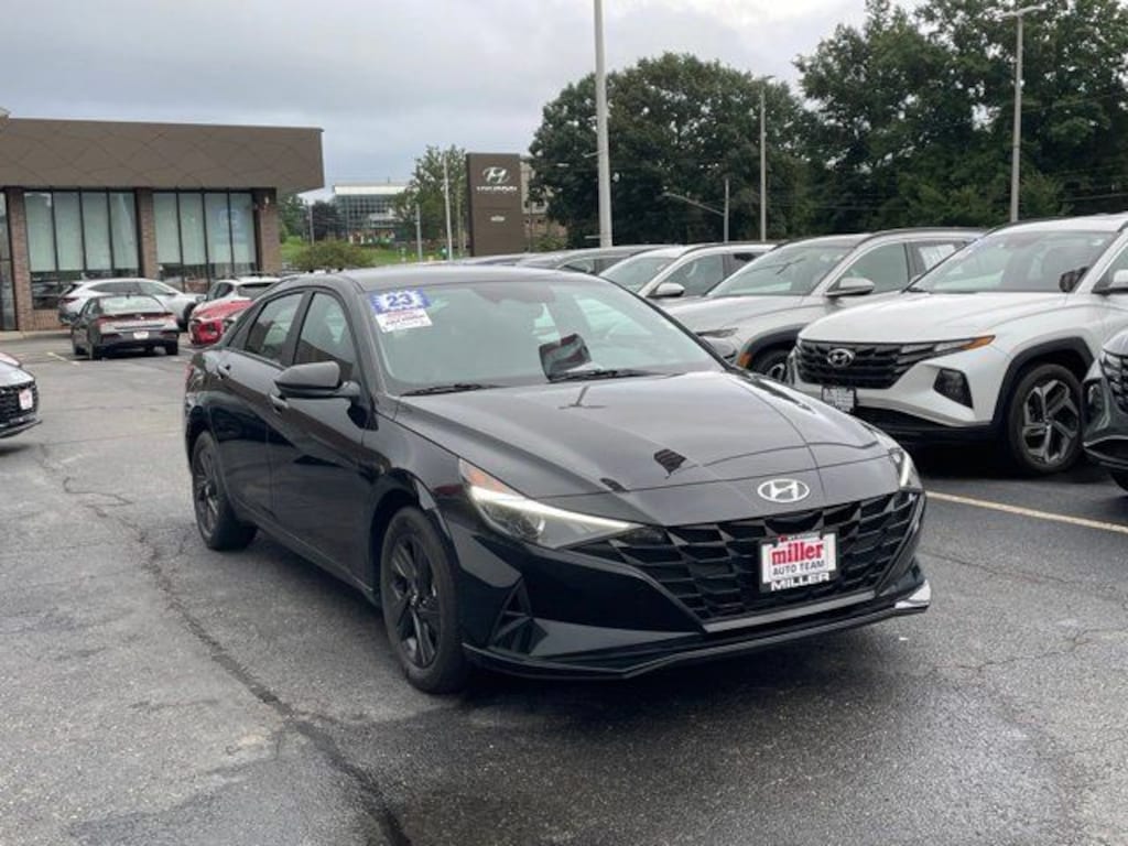 Used 2023 Hyundai Elantra SEL Sedan