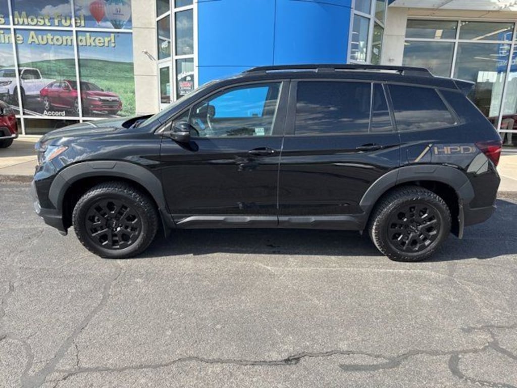 Used 2023 Honda Passport TrailSport SUV
