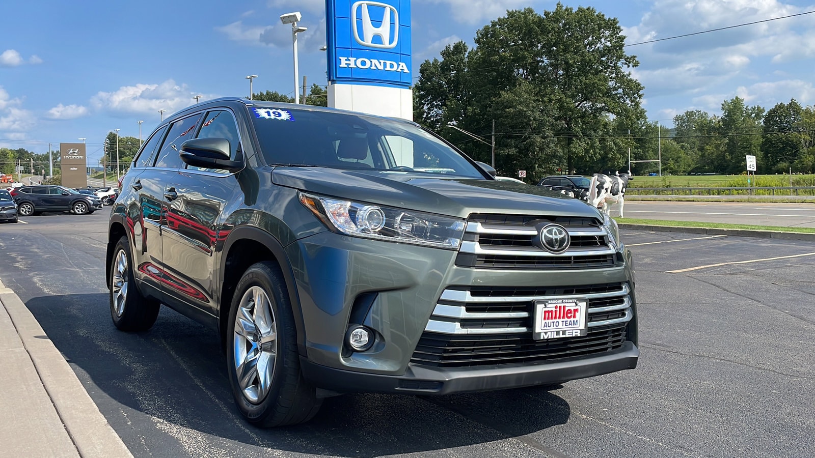 Used 2019 Toyota Highlander Limited with VIN 5TDDZRFH8KS938532 for sale in Vestal, NY