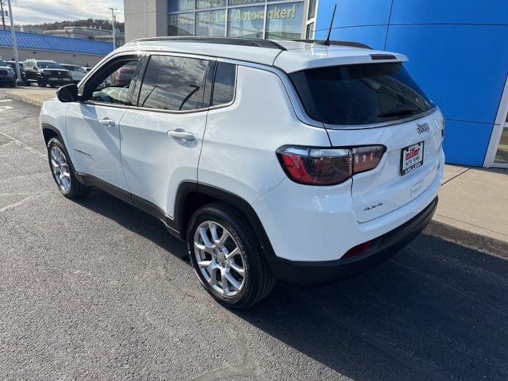 Used 2023 Jeep Compass Latitude Lux SUV