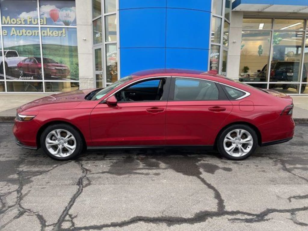 Used 2023 Honda Accord LX Sedan