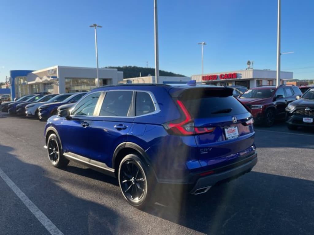 Used 2023 Honda CR-V Hybrid Sport SUV