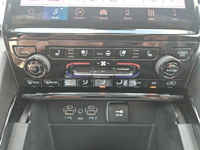 2024 Jeep Grand Cherokee Overland - Photo 13