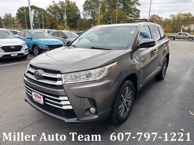 2019 Toyota Highlander XLE's photo