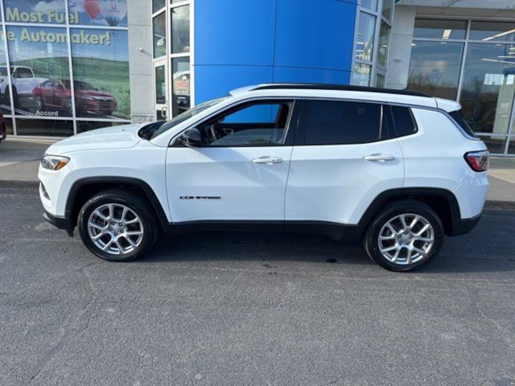 Used 2023 Jeep Compass Latitude Lux SUV