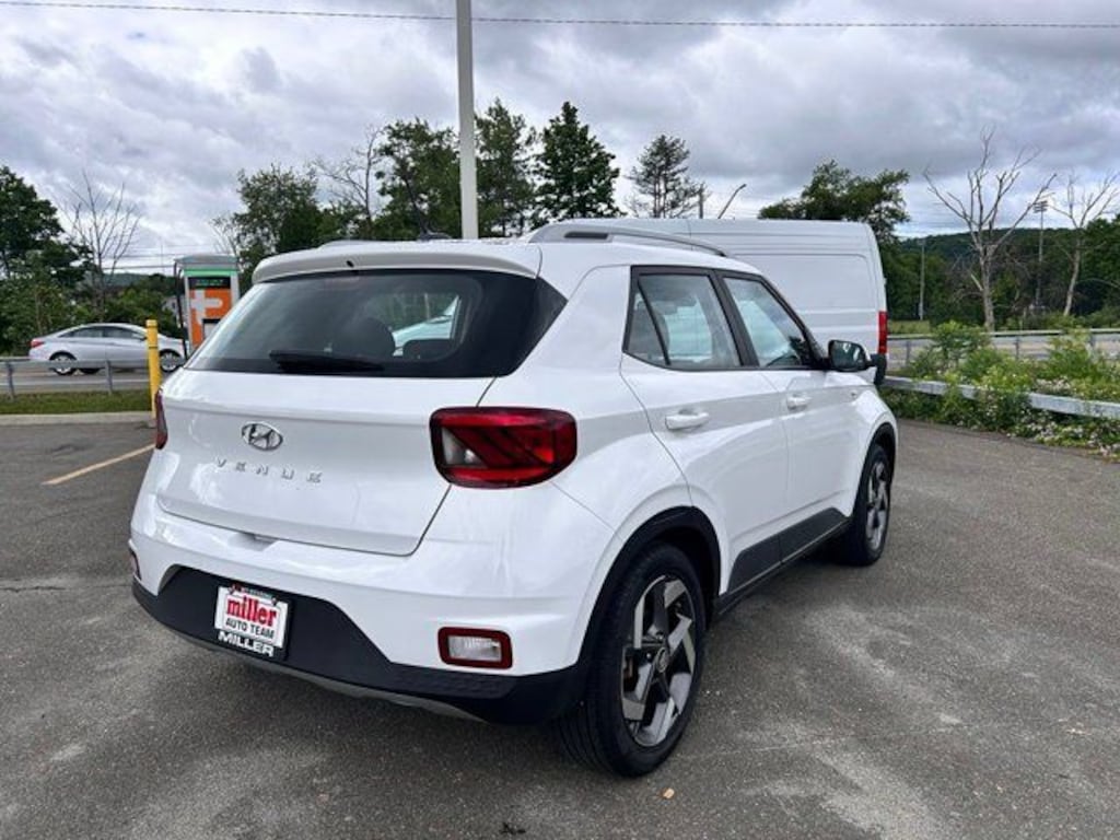 Certified 2023 Hyundai Venue SEL SUV