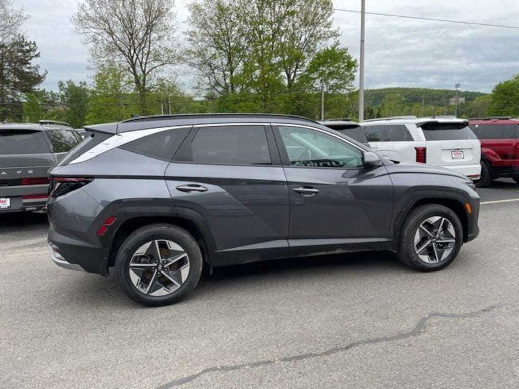 Used 2025 Hyundai Tucson Hybrid SEL Convenience SUV