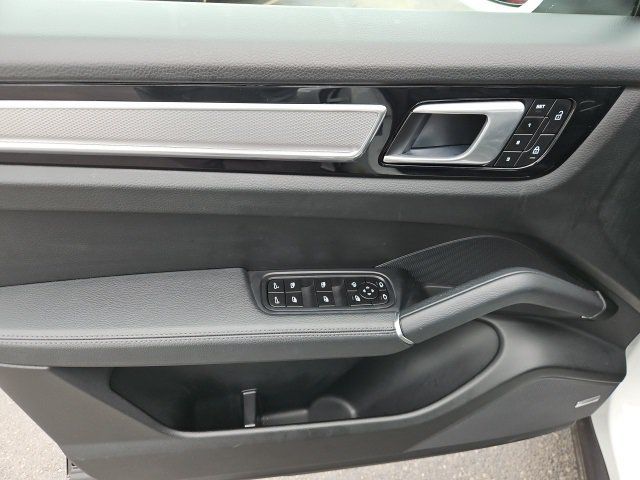 2022 Porsche Cayenne Platinum Edition - Photo 12