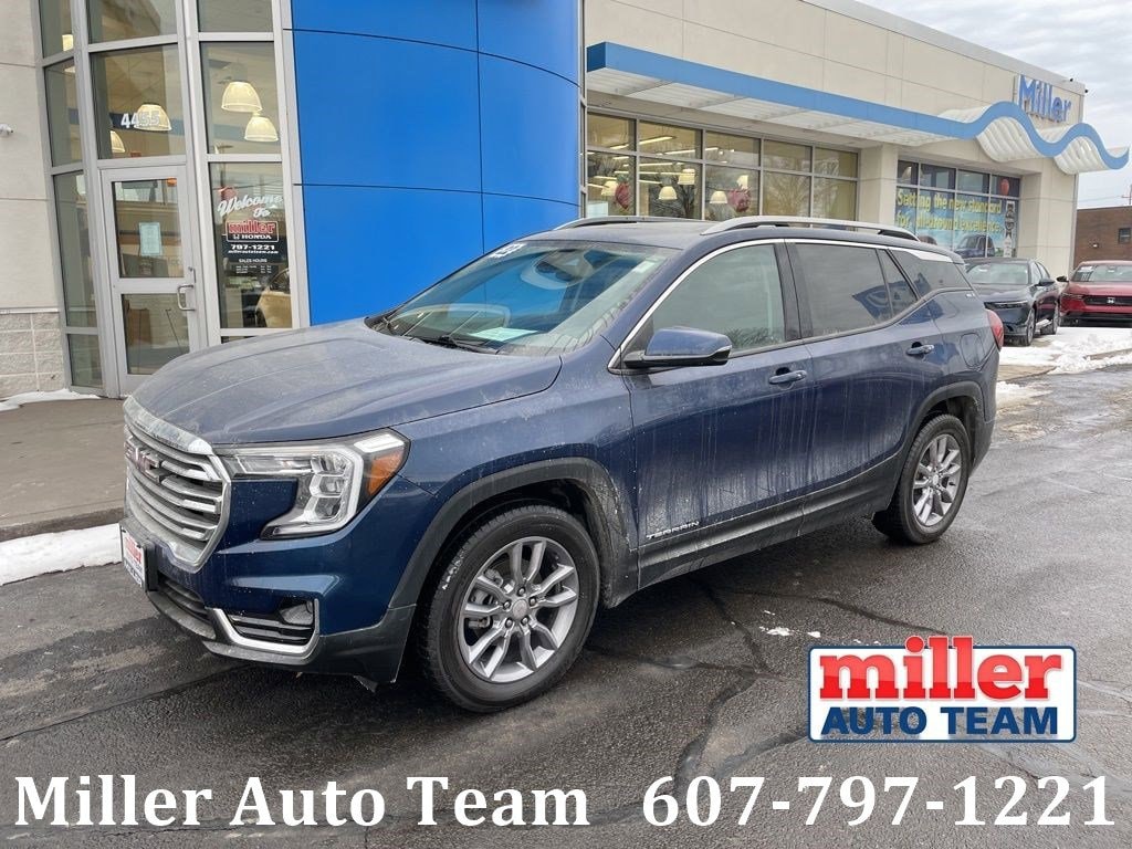 Used 2022 GMC Terrain SLT SUV