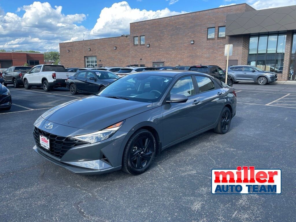 Used 2023 Hyundai Elantra SEL Sedan