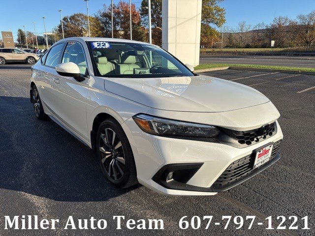 2022 Honda Civic Hatchback EX-L's photo