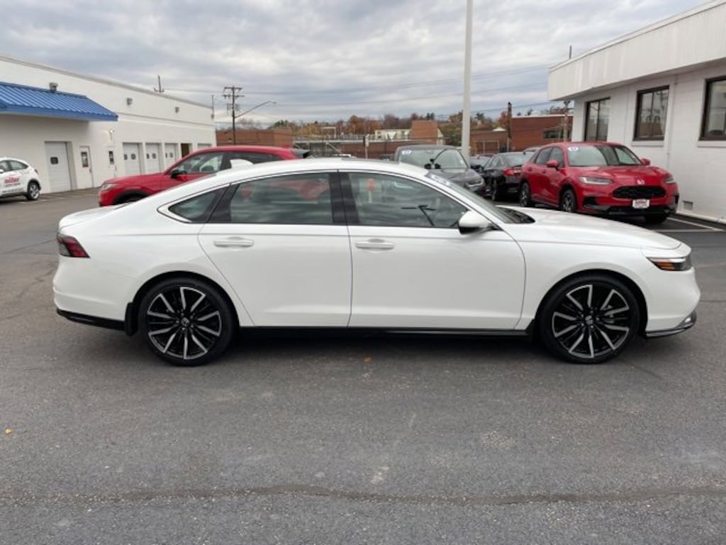 Used 2023 Honda Accord Hybrid Touring Sedan