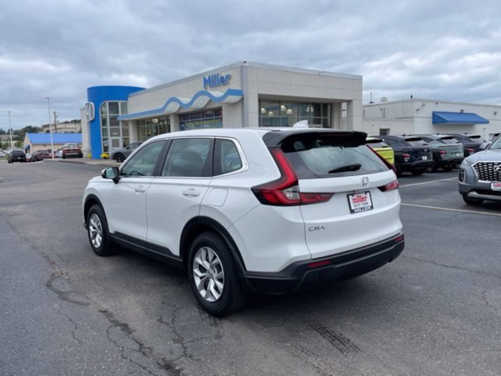 Used 2024 Honda CR-V LX SUV