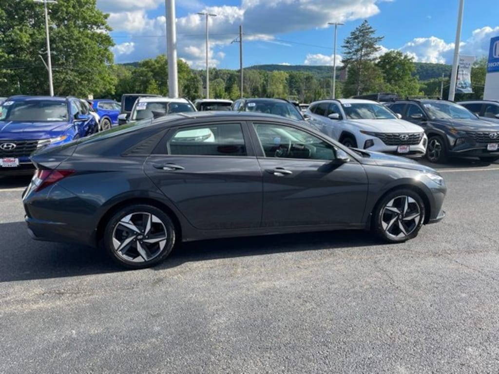 Certified 2023 Hyundai Elantra Limited Sedan