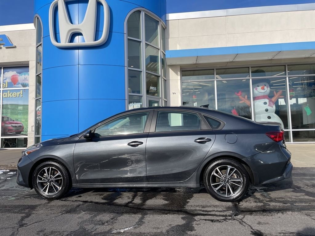 Used 2023 Kia Forte LXS Sedan