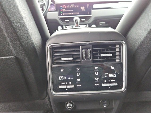 2022 Porsche Cayenne Platinum Edition - Photo 14