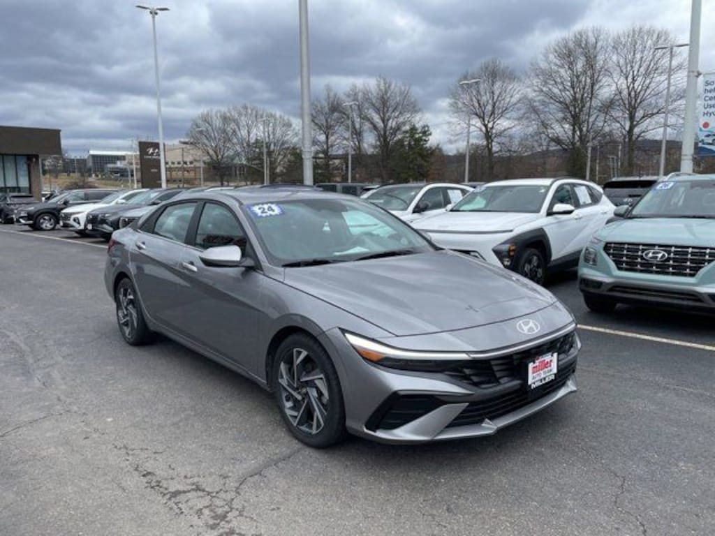 Used 2024 Hyundai Elantra SEL Sedan