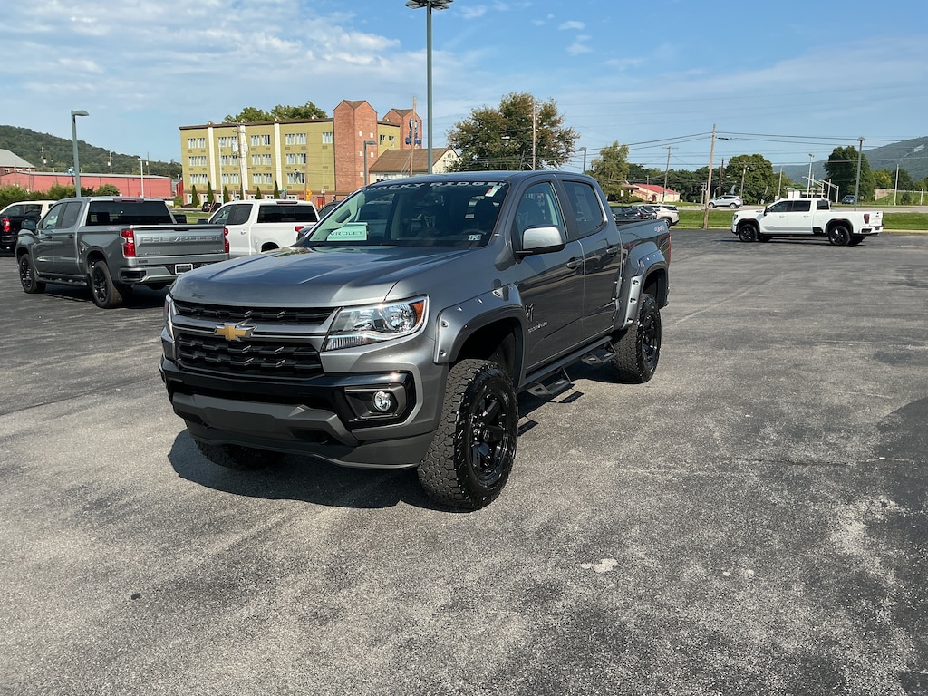 Used 2022 Chevrolet Colorado 4WD LT Truck
