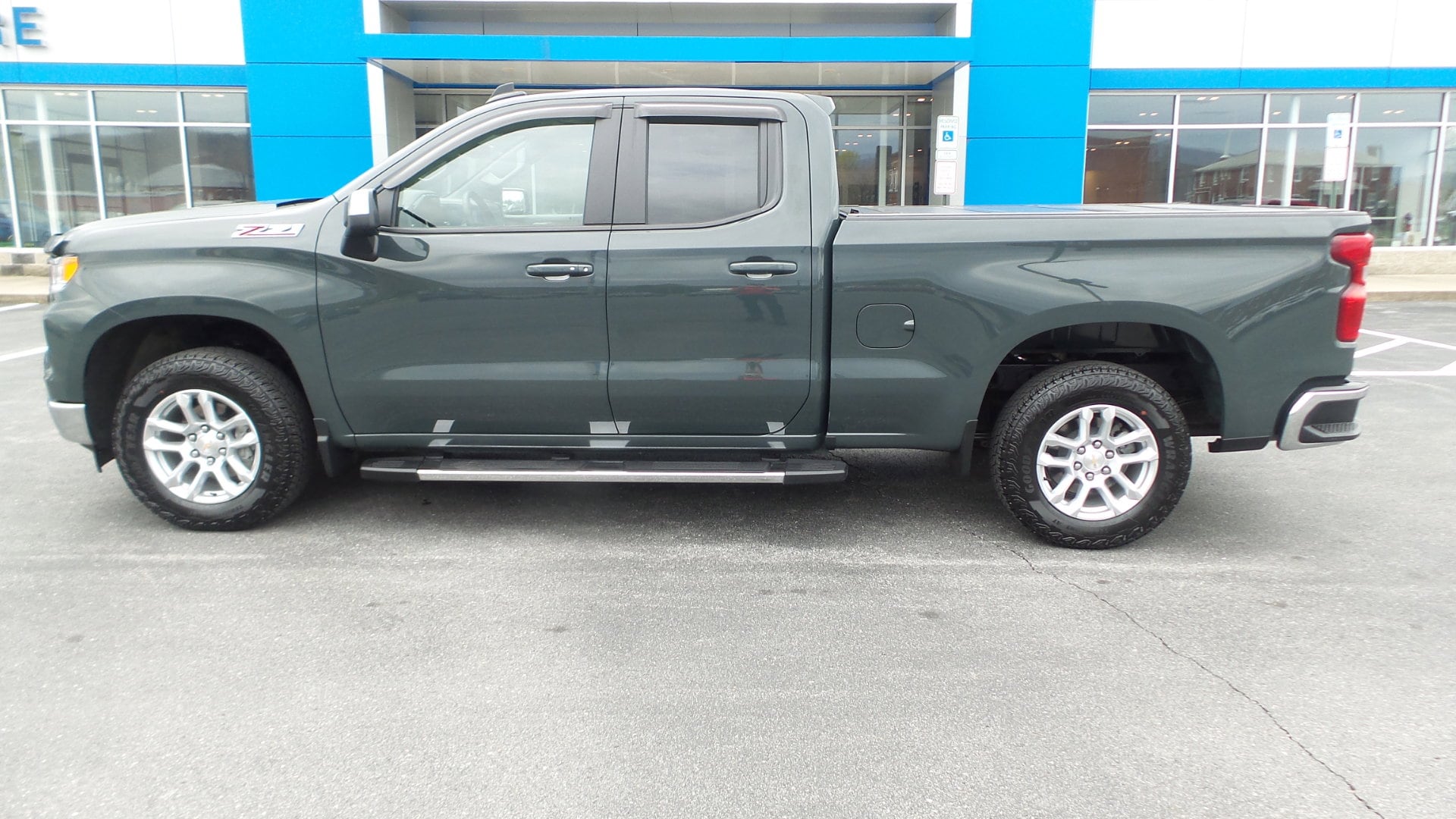 2026 Chevrolet Silverado 1500 LT 4X4 Double Cab Std Box's photo