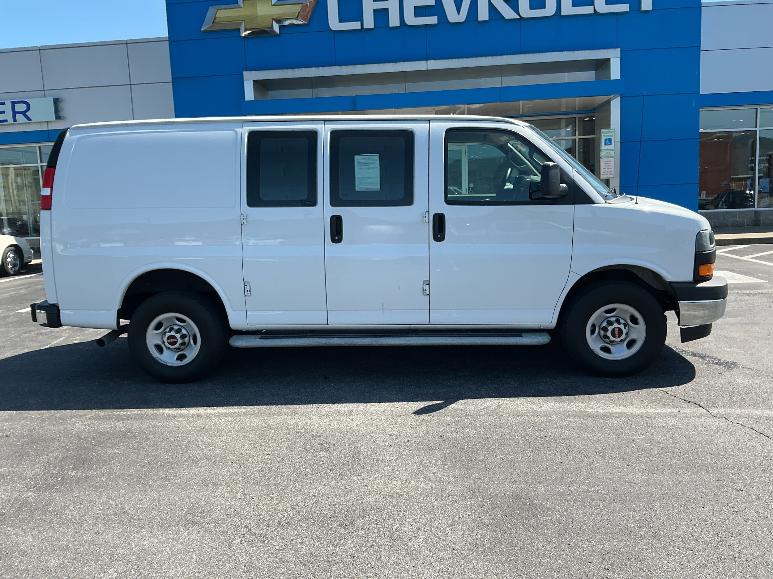 2024 GMC Savana 2500's photo