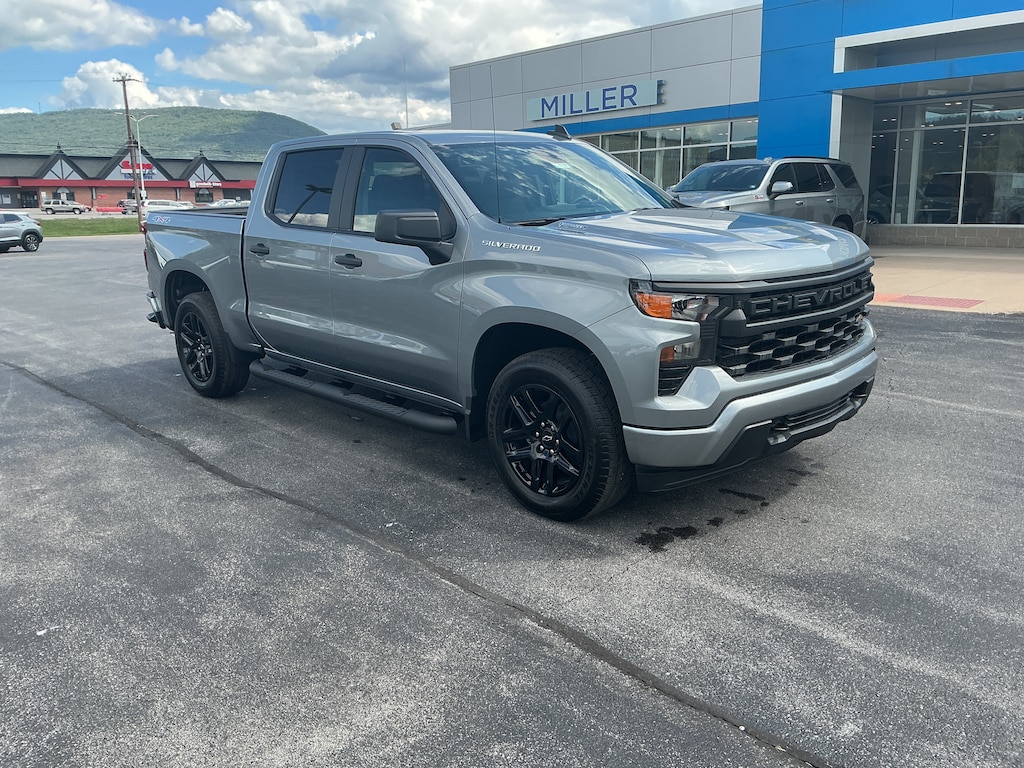 New 2026 Chevrolet Silverado 1500 Custom Truck