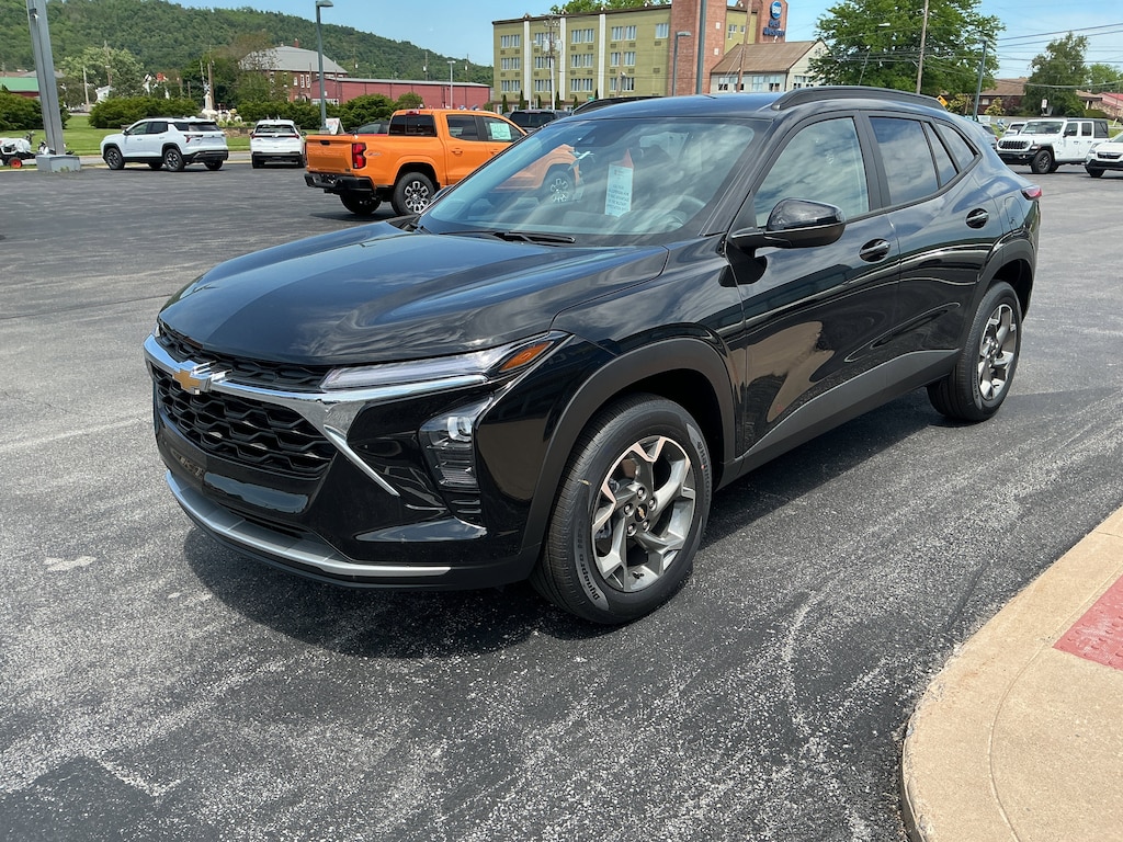 New 2026 Chevrolet Trax LT SUV