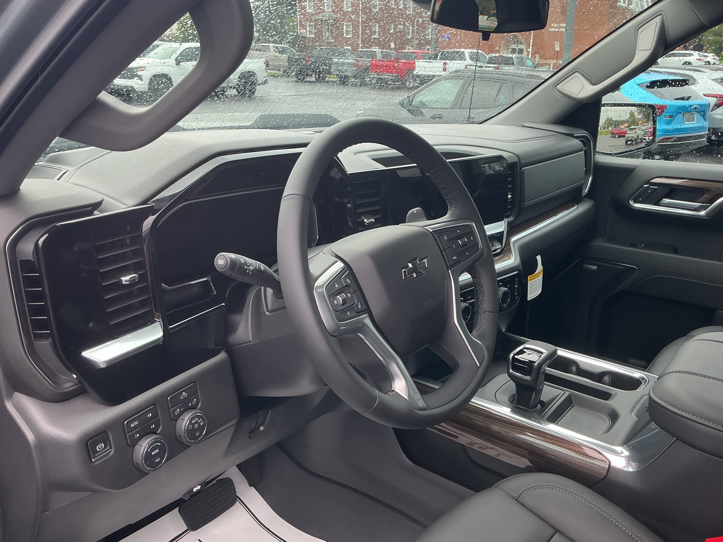 2026 Chevrolet Silverado 1500 LT Trail Boss - Photo 12