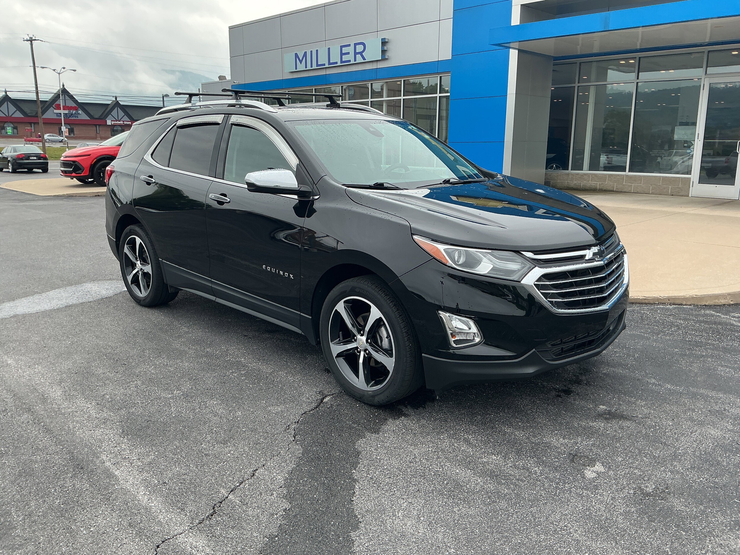 Used 2018 Chevrolet Equinox Premier with VIN 3GNAXXEU4JL318915 for sale in Lock Haven, PA