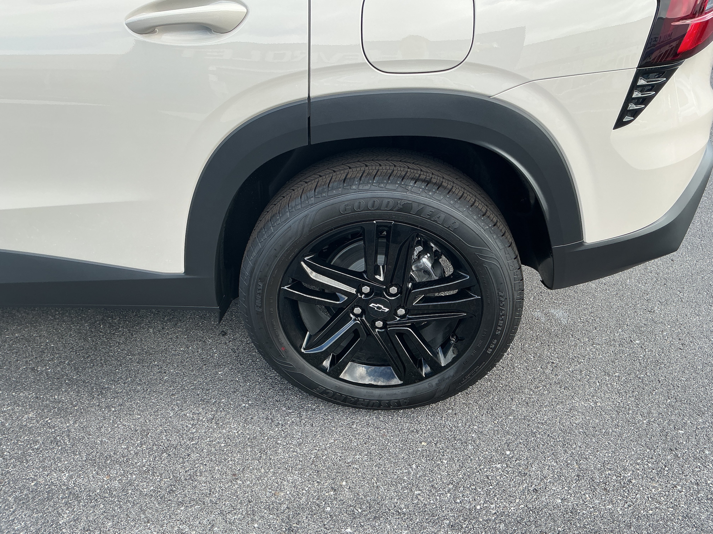 2026 Chevrolet Trax Activ - Photo 6