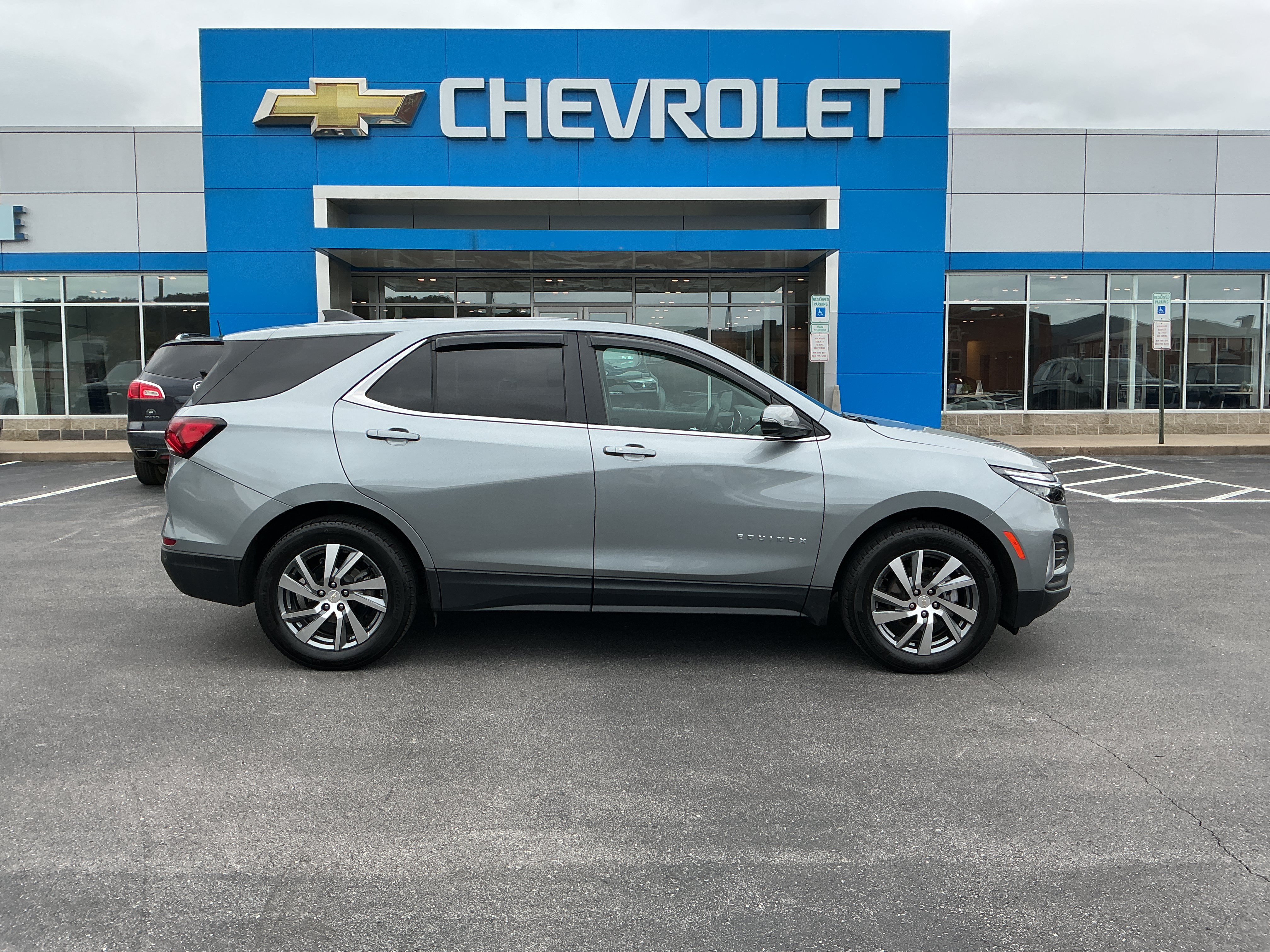 Used 2024 Chevrolet Equinox LT SUV