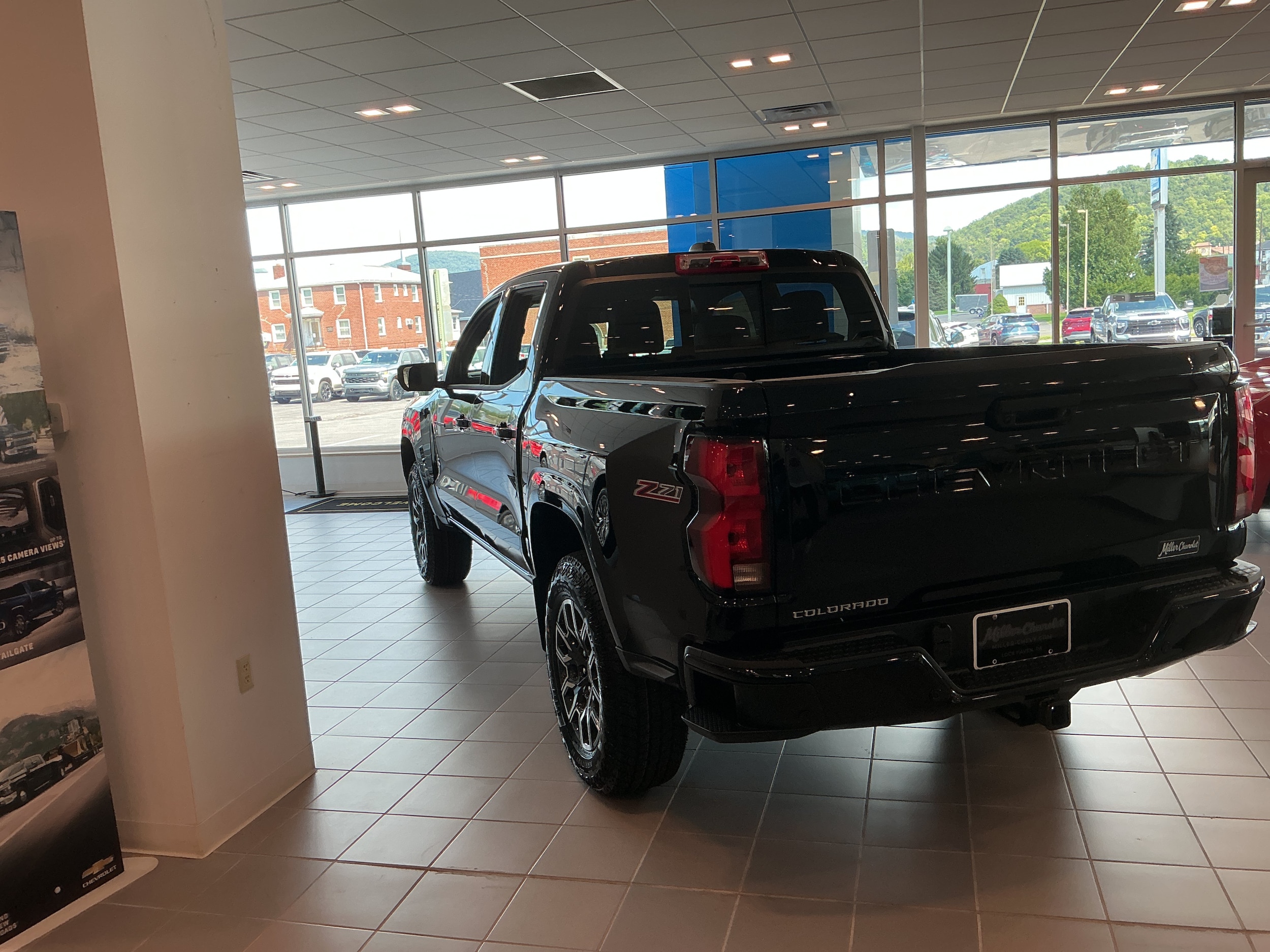 2026 Chevrolet Colorado Z71 - Photo 6