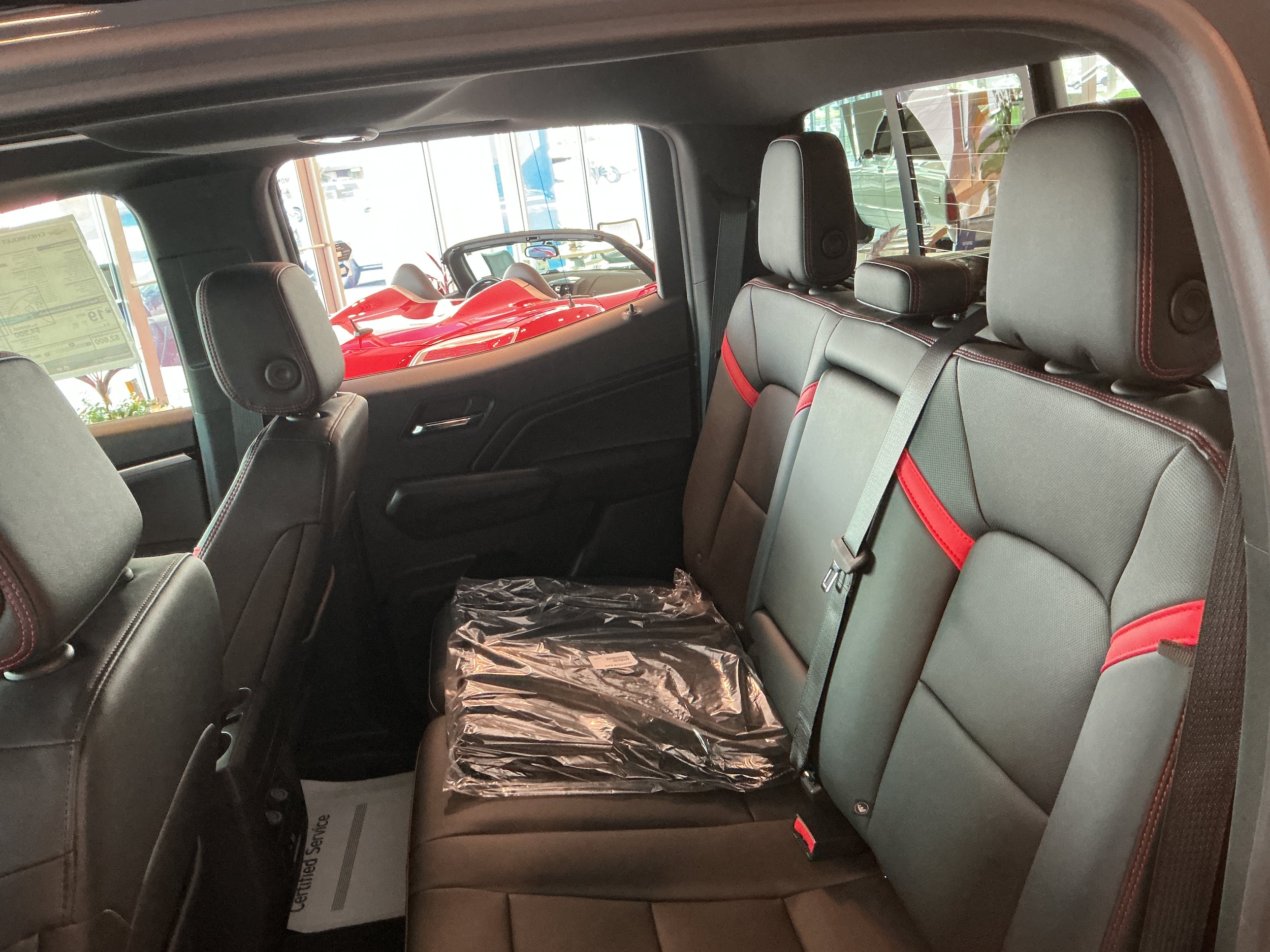 2026 Chevrolet Colorado Z71 - Photo 13
