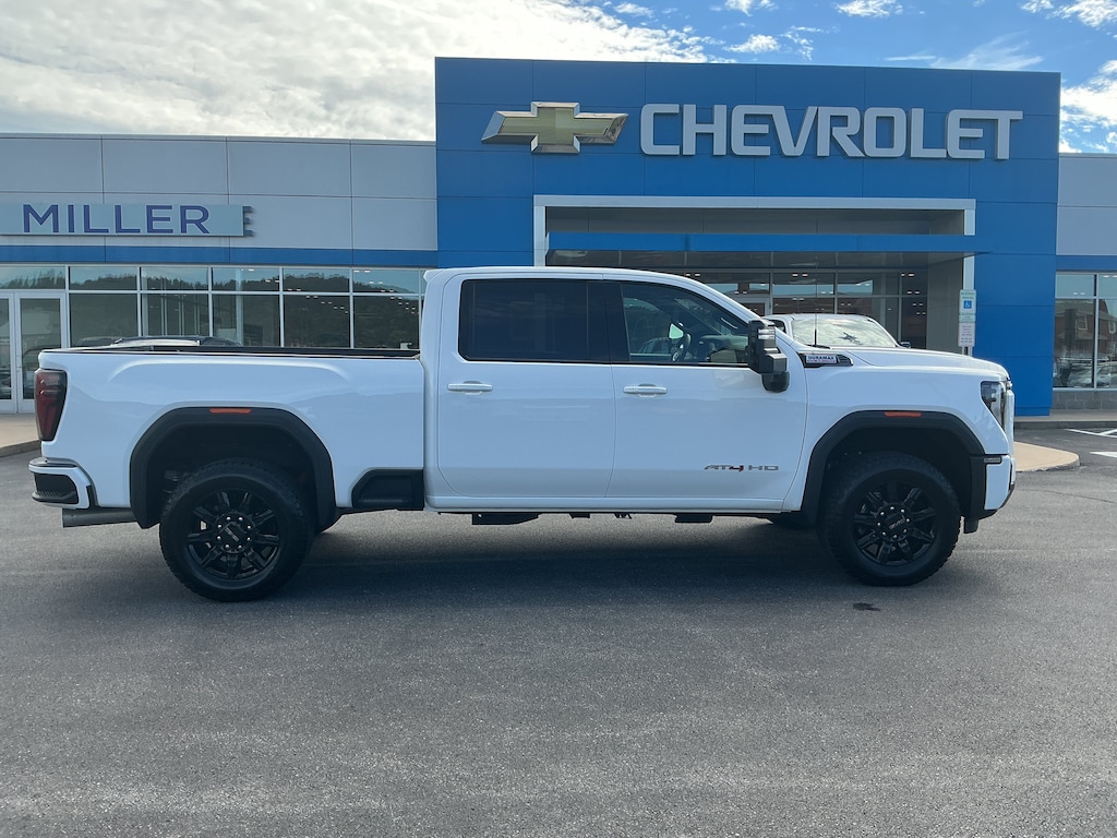 Used 2025 GMC Sierra 2500 HD AT4 Truck