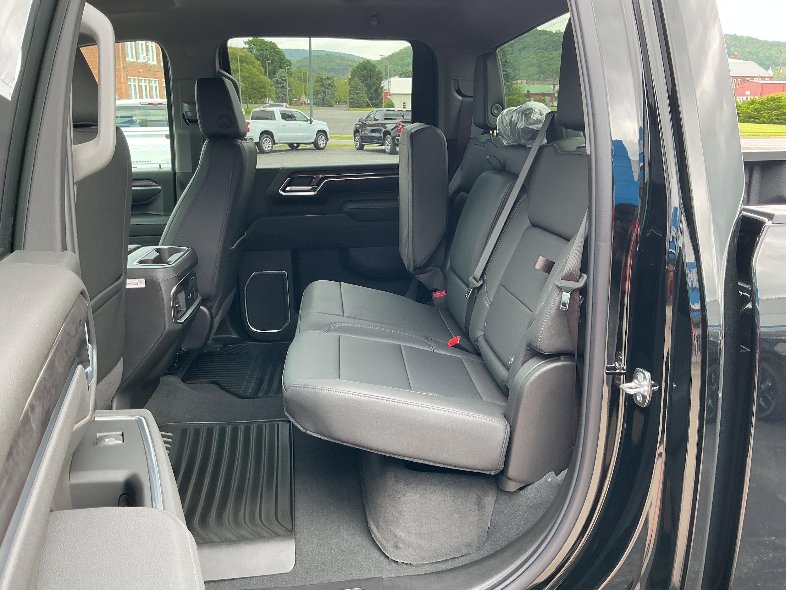 2026 Chevrolet Silverado 3500HD LTZ - Photo 11