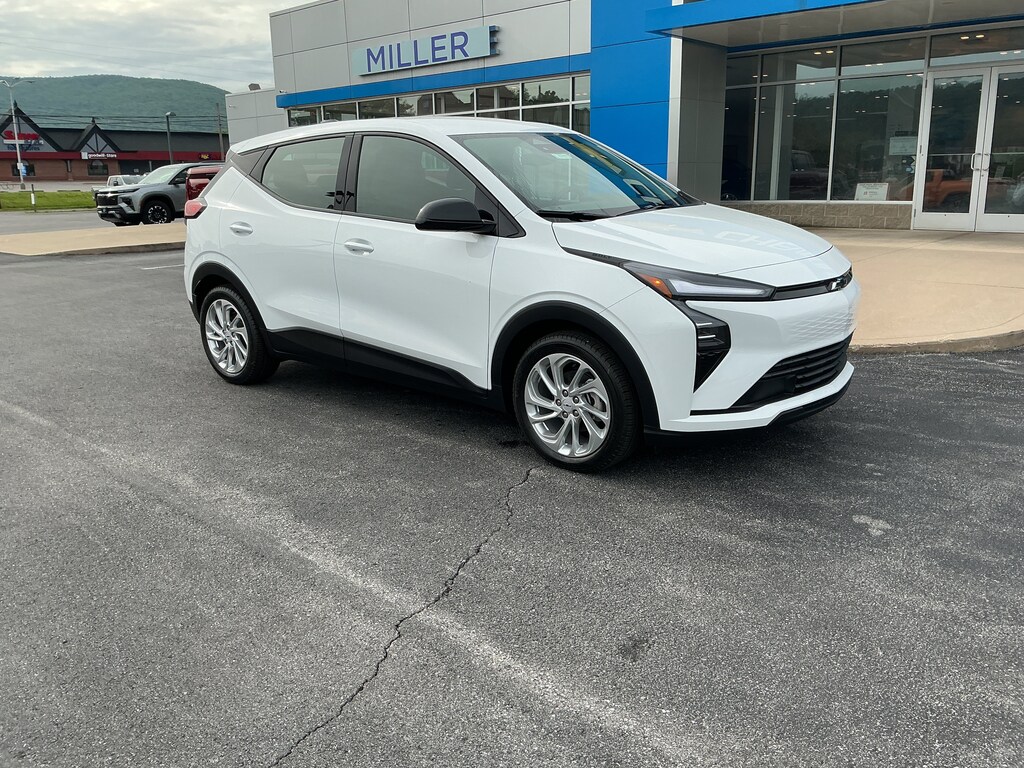 New 2027 Chevrolet Bolt LT SUV