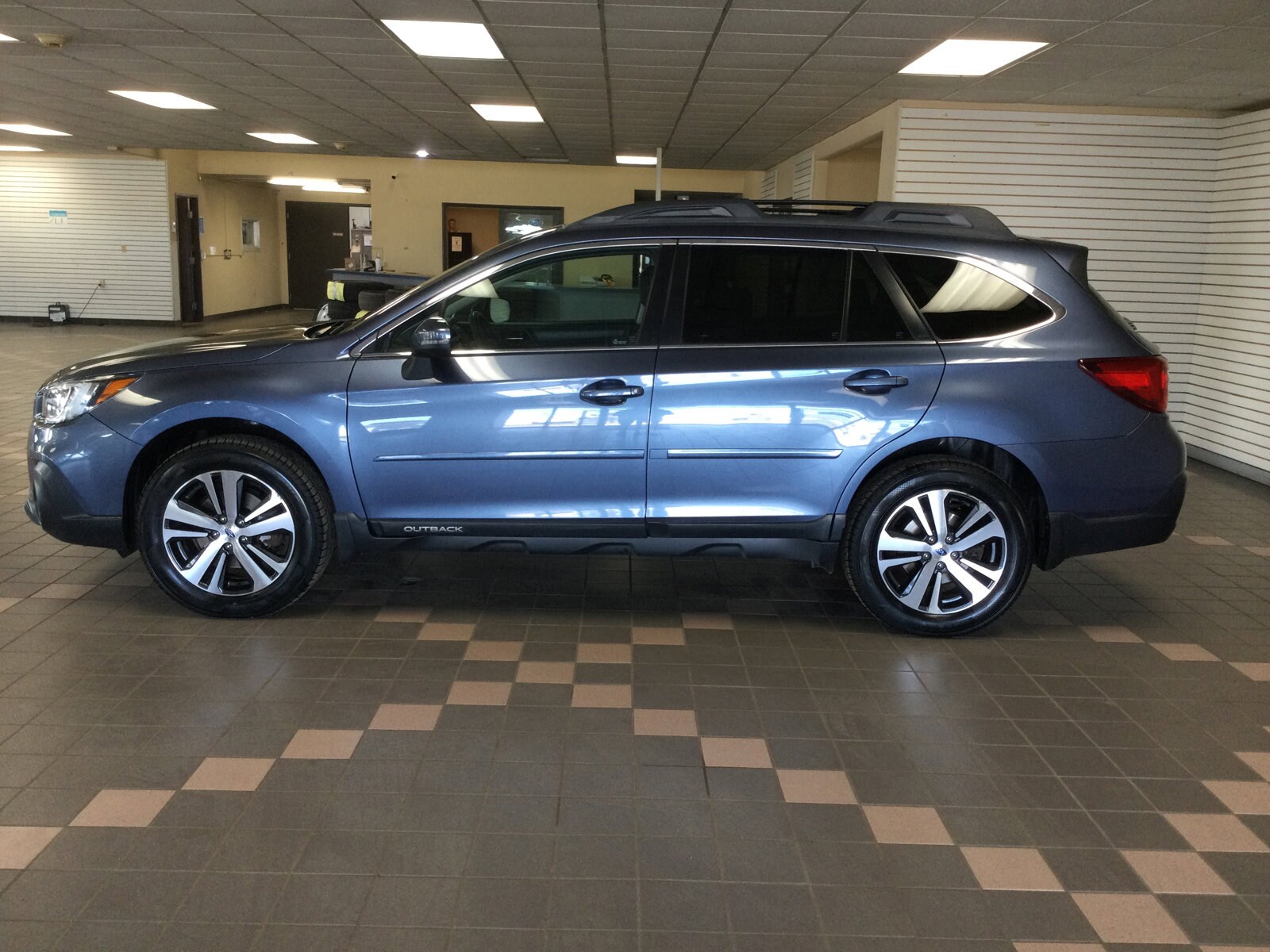 Used 2018 Subaru Outback Limited with VIN 4S4BSENC4J3329766 for sale in Hermantown, Minnesota