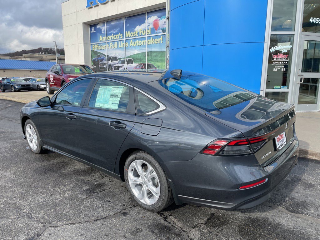 New 2025 Honda Accord LX Sedan