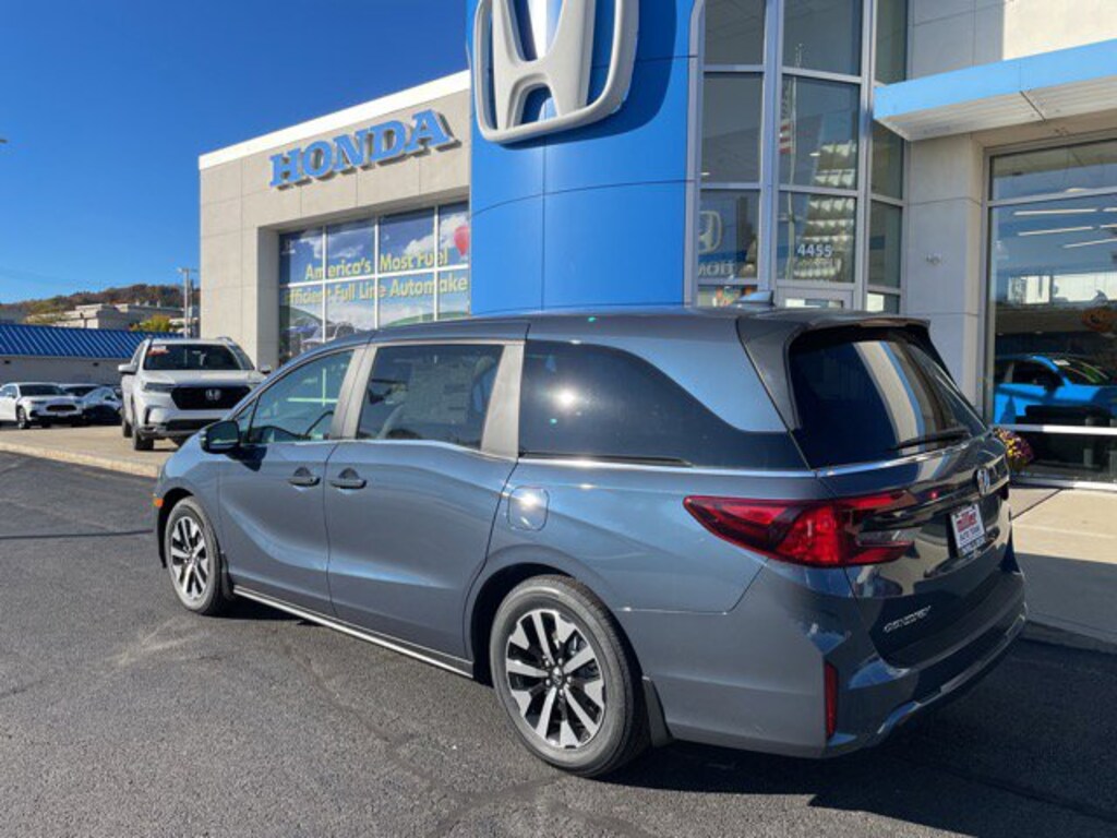 New 2026 Honda Odyssey EX-L Van Passenger